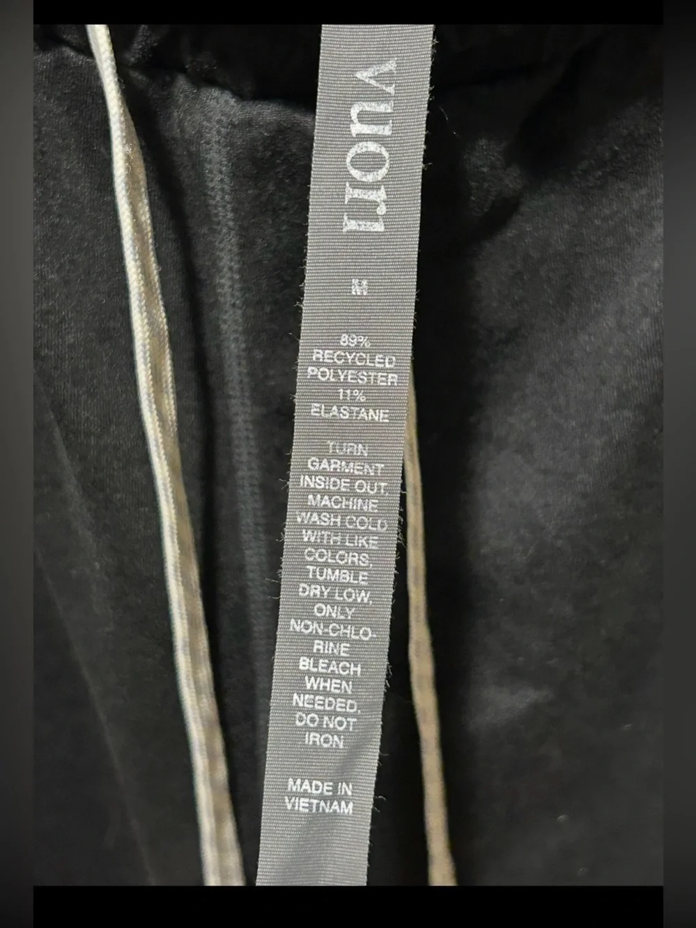 Vuori Performance Jogger in Black Heather DreamKnit , size M - Picture 13 of 13